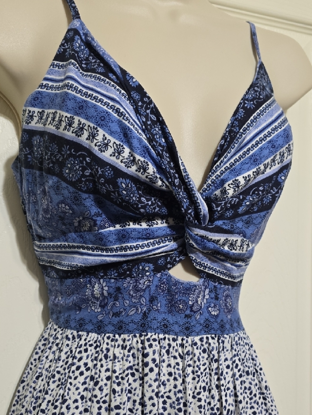 Japna Blue Printed Maxi Dress with Spaghetti Straps - Picture 3 of 9